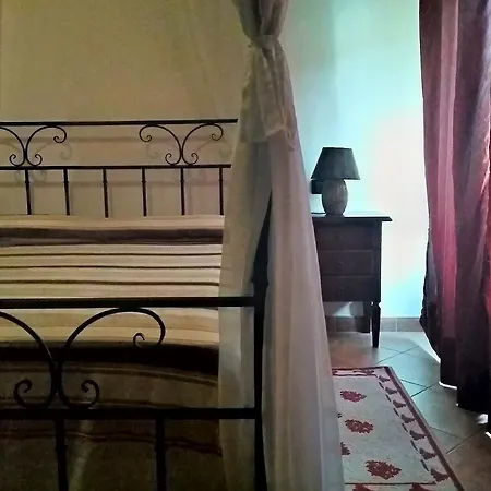 Guest house Managheri Wine Bar